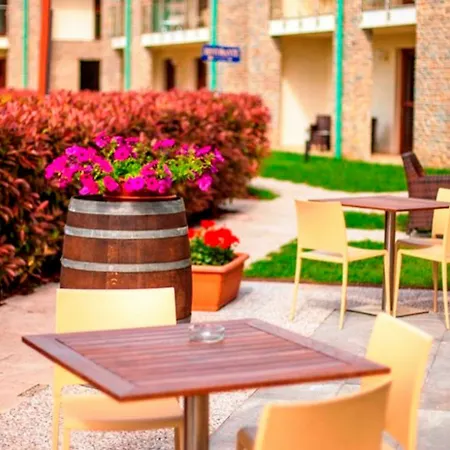 Chianti Village Morrocco Aparthotel
